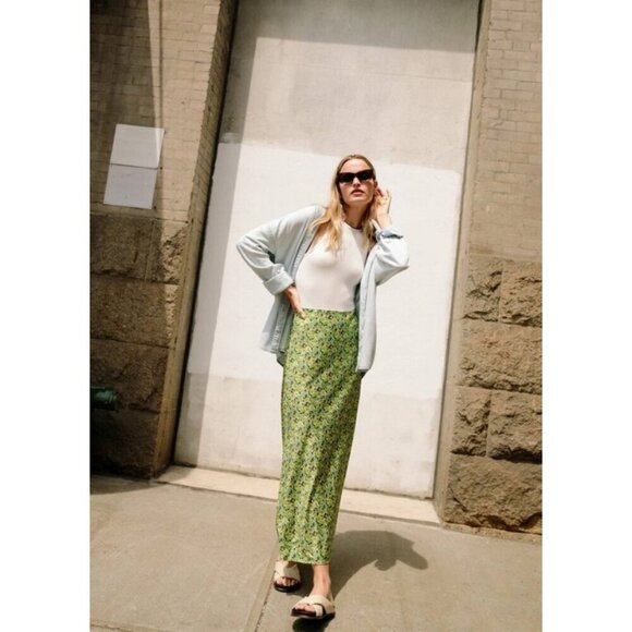 💕FAVORITE DAUGHTER💕 The Gwen Satin Midi Skirt ~ Green Floral Print XL NWOT - Picture 9 of 16